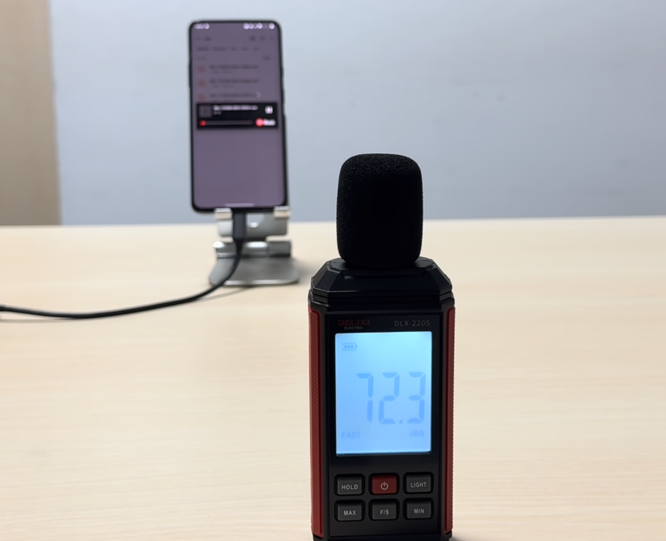 OnePlus test illustration